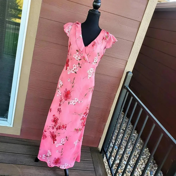 Connected Apparel Pink Floral Maxi Ruffle Dress Women's Size 10 - Picture 1 of 11